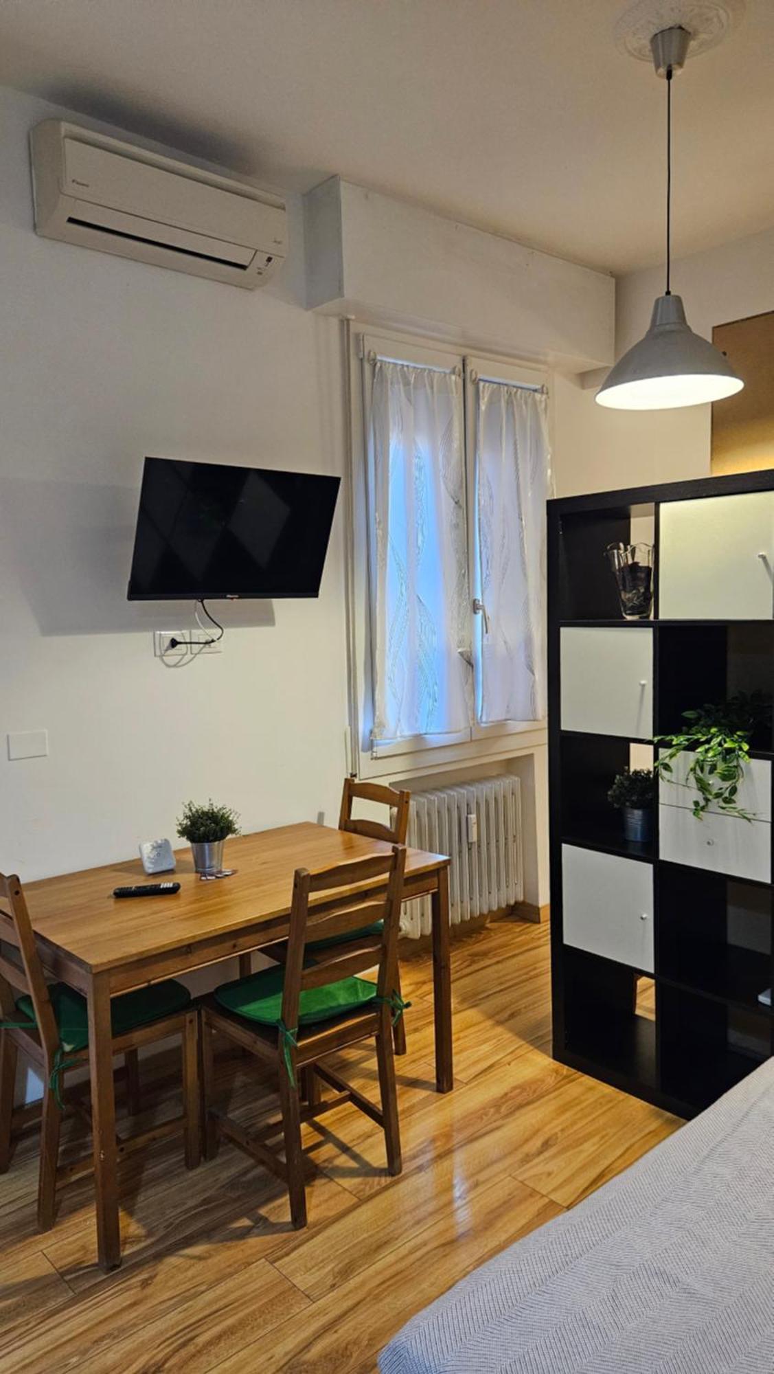 Apartament Residenza Ugo Bassi Bolonia Zewnętrze zdjęcie