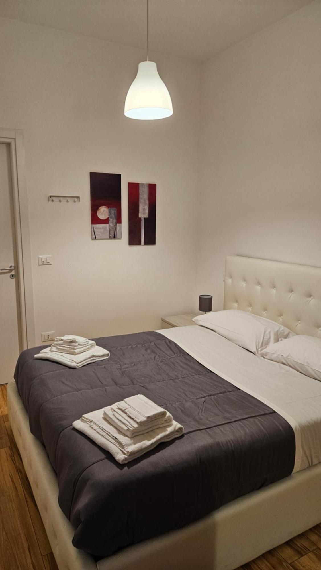 Apartament Residenza Ugo Bassi Bolonia Zewnętrze zdjęcie