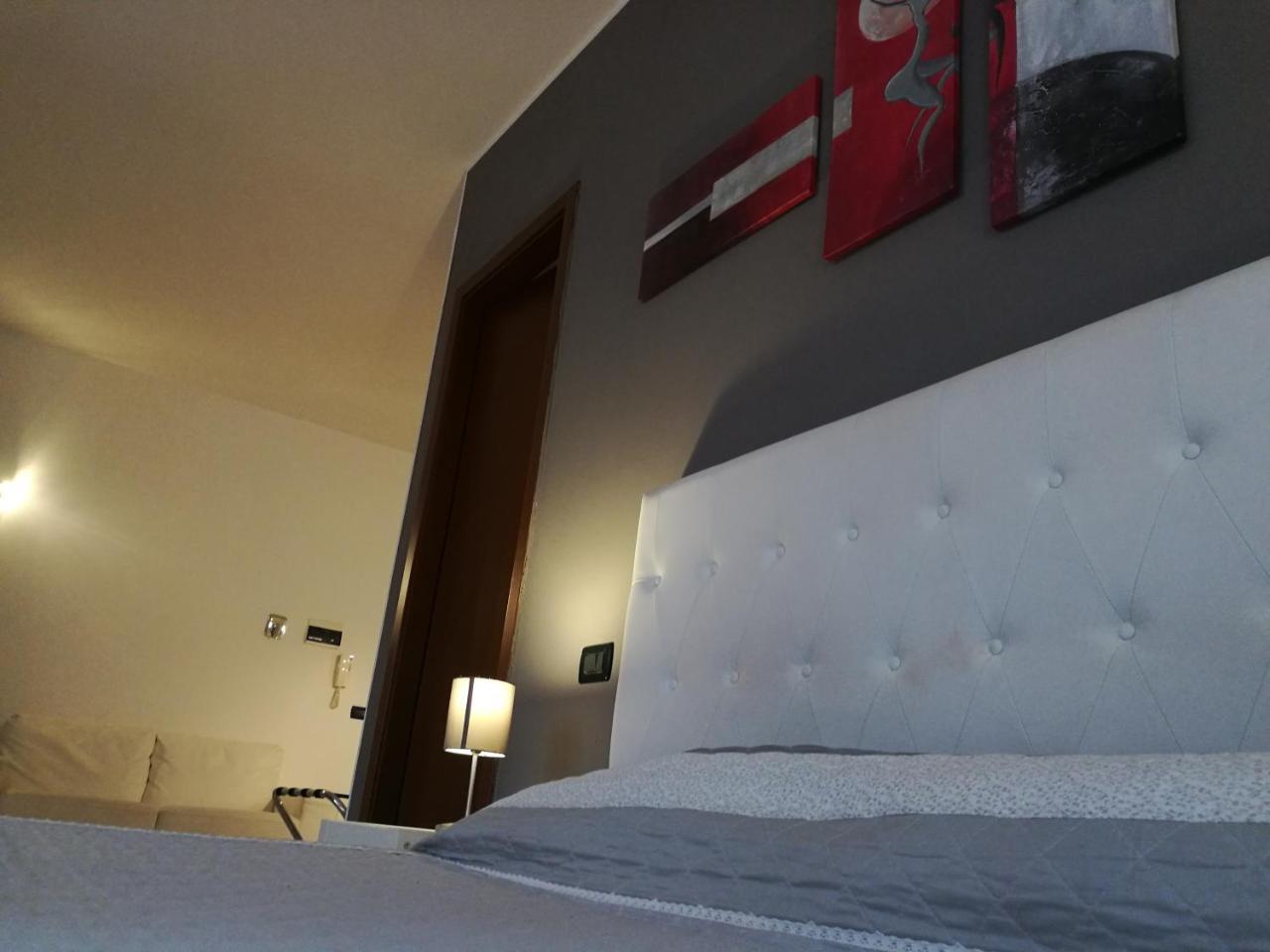 Apartament Residenza Ugo Bassi Bolonia Zewnętrze zdjęcie