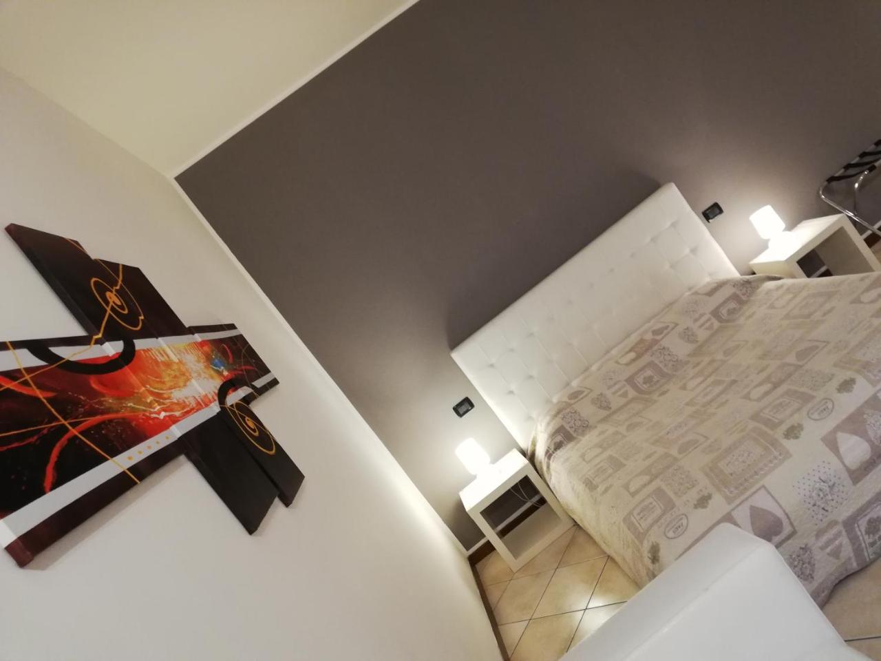 Apartament Residenza Ugo Bassi Bolonia Zewnętrze zdjęcie