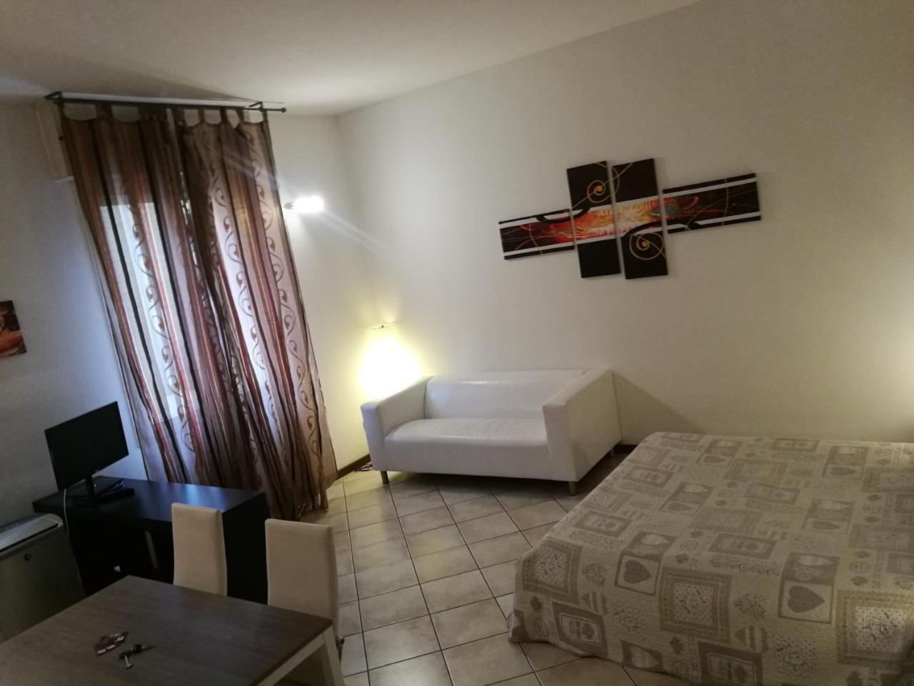 Apartament Residenza Ugo Bassi Bolonia Zewnętrze zdjęcie